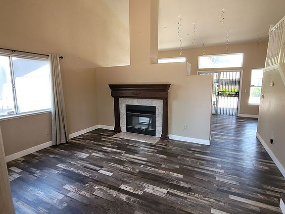 3rd image of 1703 Diablo Creek Dr