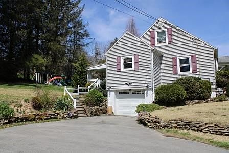 2nd image of 514 Euclid Ave