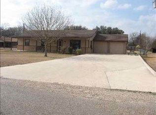 210 N Lamar St, Little River Academy, TX 76554