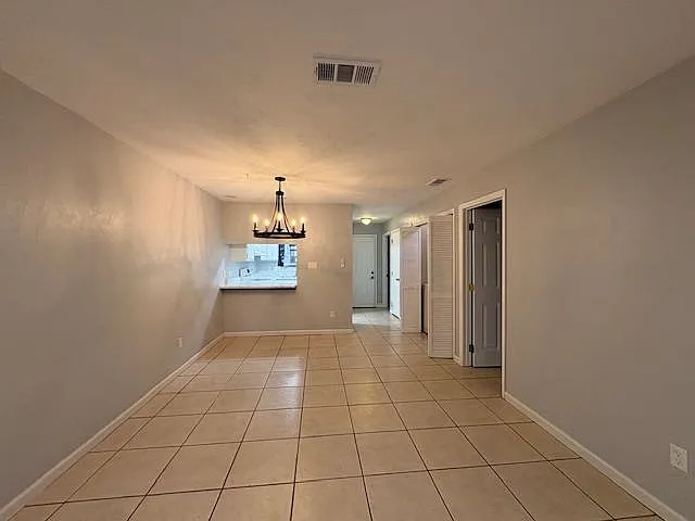 1104 Greentree Ct — Photo 18