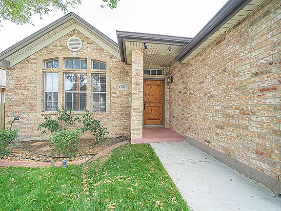 4th image of 13122 Greensview Ln