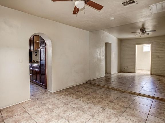 5th image of 807 W Calle Adelanto