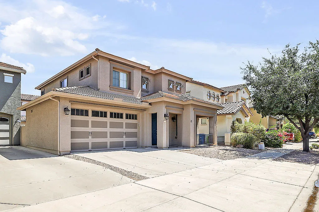 19054 E Seagull Drive — Photo 2