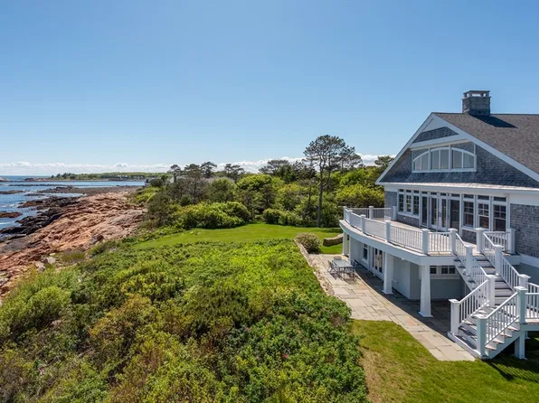 240 Atlantic Rd, Gloucester, MA 01930