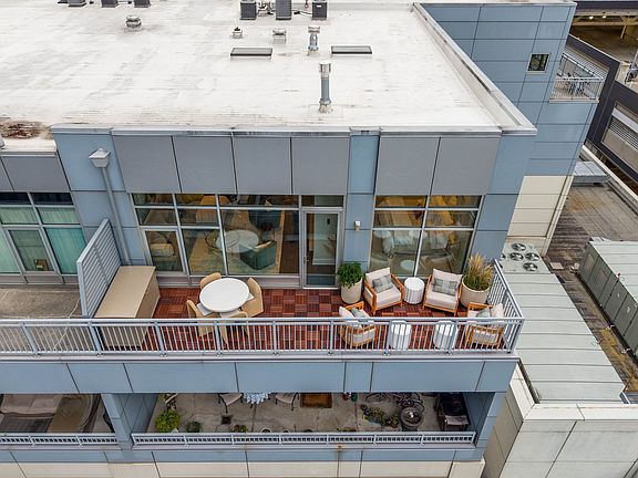 2nd image of 301 5th Ave APT 720