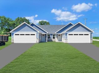 211 E Fairfield St, Fisher, IL 61843
