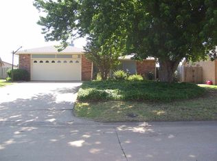 2721 Constitution Ave, Enid, OK 73703