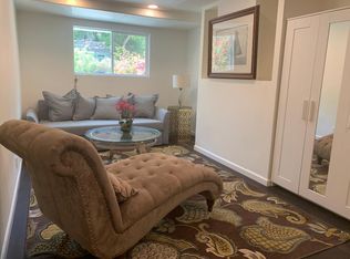 21441 Providencia St #A, Woodland Hills, CA 91364
