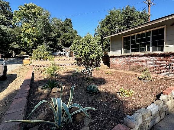 3rd image of 40132 Calle El Clavelito