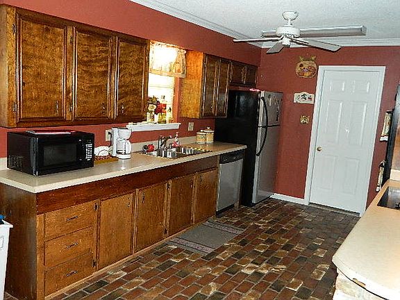 3rd image of 3406 Woodcrest Ave