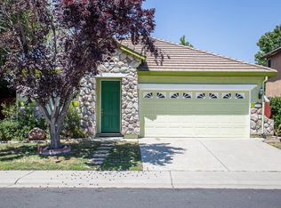 7925 Robinson Dr, Roseville, CA 95747