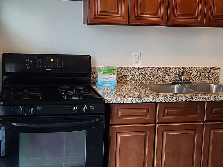 1616 Batson Ave #B — Photo 9