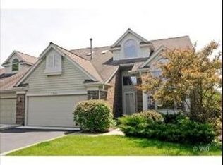 880 Fountain View Dr, Deerfield, IL