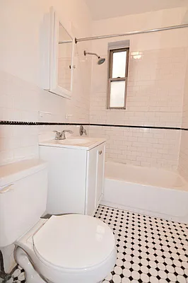 Rented by Bohemia Realty Group | media 18