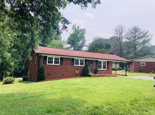 3207 Westover Rd, Statesville, NC 28677