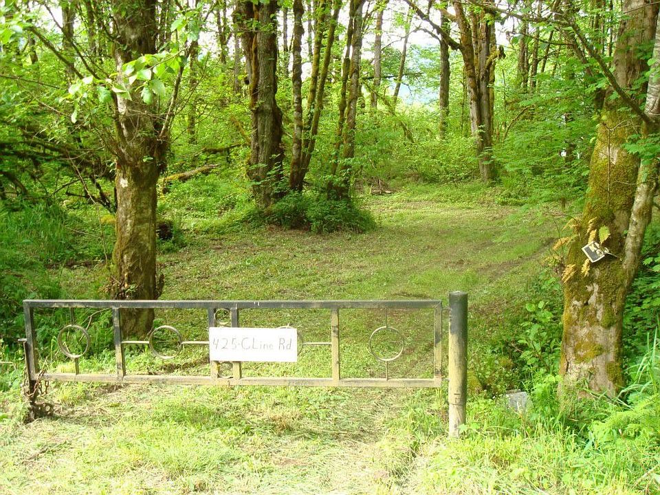 2nd image of 425 Cline Rd