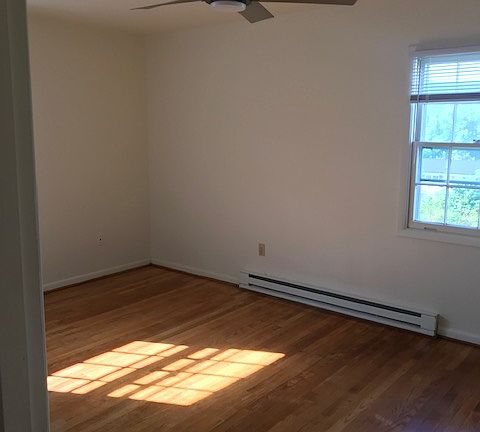 5th image of 1903 Medallion Dr #12