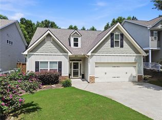 643 Royal Crest Ct, Canton, GA 30115