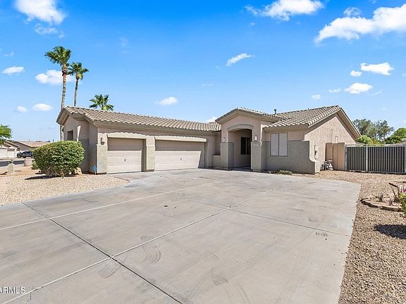 3rd image of 14621 W CATALINA Drive
