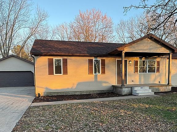2nd image of 150 Poplar St