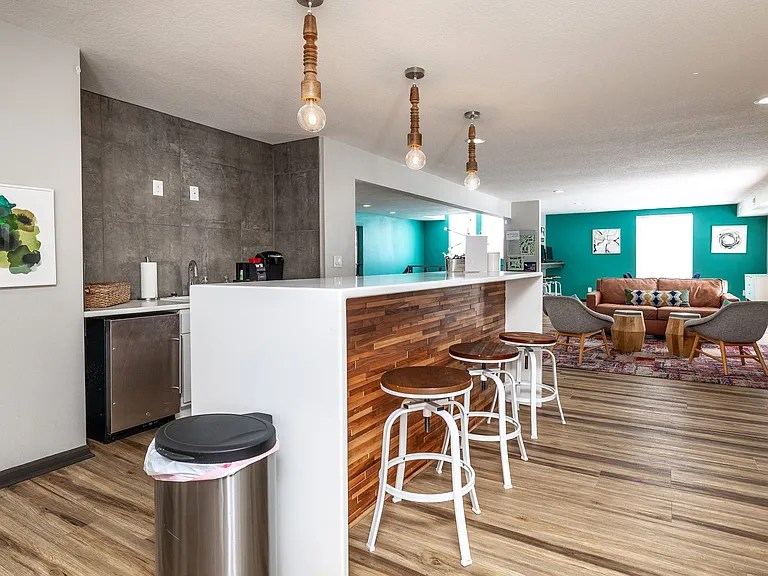 FREE 2nd Month's Rent When You Apply Within 24 Hours of Your Tour at Weston Park Apartments! — Photo 12