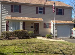 1132 Edge Hill Rd, Abington, PA