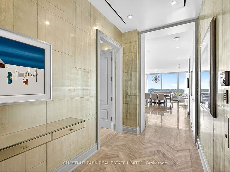 50 Yorkville Ave #4702 — Photo 17