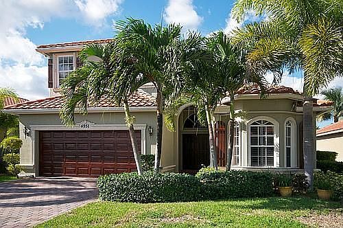 1st image of 4951 Bismark Palm Dr