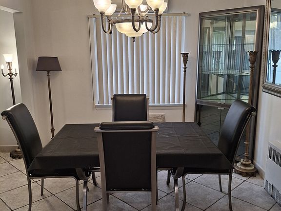 5th image of 22-11 Utopia Pkwy #1
