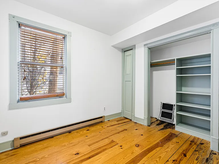 208 S High St — Photo 10