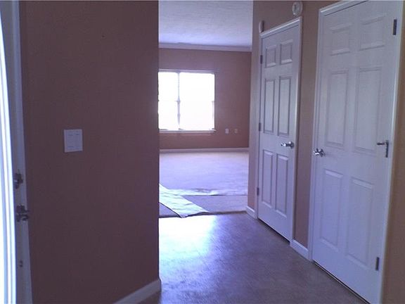 3rd image of 1303 Eastfield Dr