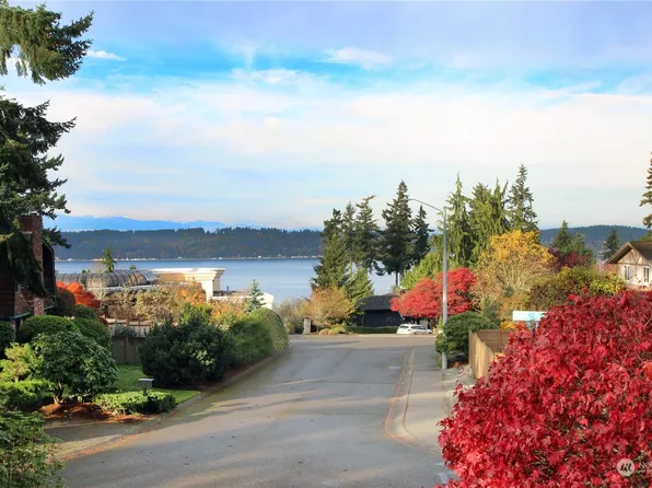 9705 58th Place W, Mukilteo, WA 98275