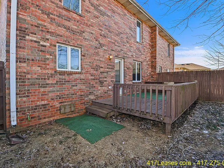 1261 E Lakewood St — Photo 43