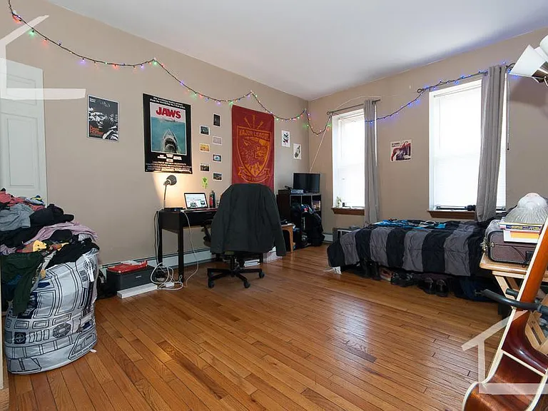 96 Linden St #2 — Photo 1