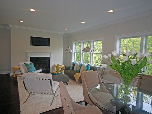 10 The Pointe (bowman Ave)
