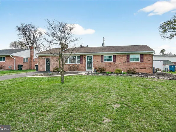 106 Harvard Rd, Hagerstown, MD 21742