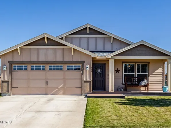 709 Summit Ave, Moxee, WA 98936
