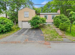 6 Middle St, Woburn, MA 01801