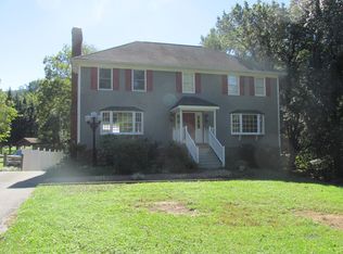 5106 Meadow Creek Dr, Roanoke, VA 24018