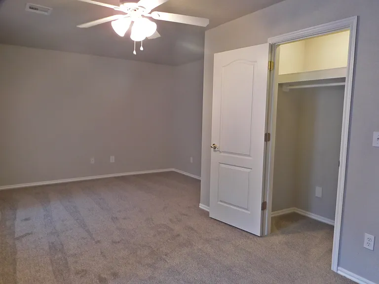 1908 W Birmingham St — Photo 12