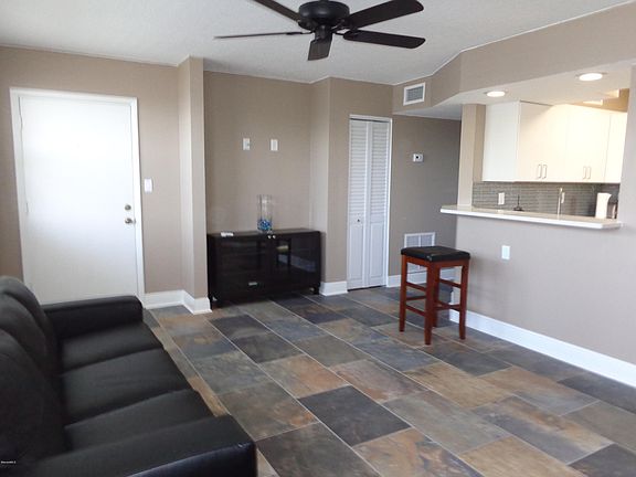 3rd image of 8401 N Atlantic Ave APT E8