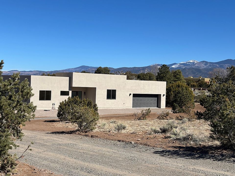 1st image of 41B Camino De Los Montoyas