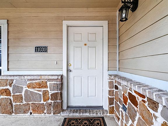 4th image of 11030-11030 Knobbley Oak Ct
