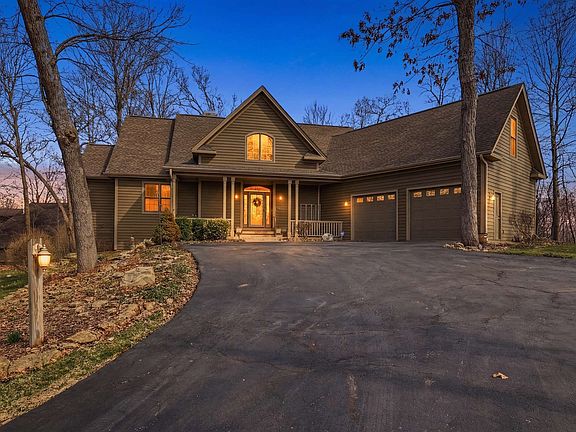 2nd image of 3 Vista Ridge Dr