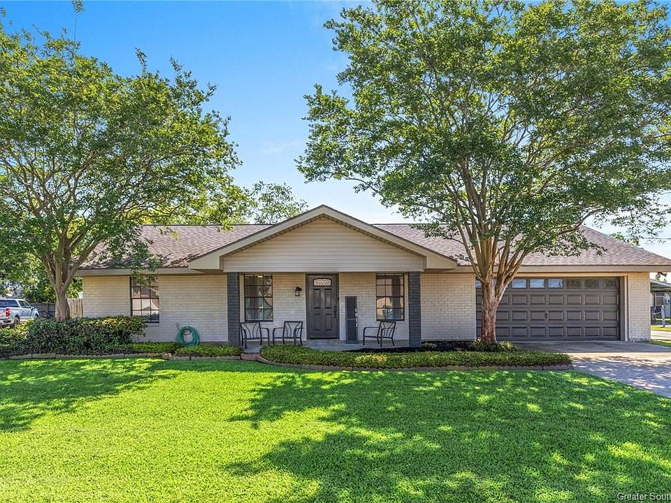 1st image of 6811 Sun Meadow Ln