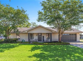 6811 Sun Meadow Ln, Lake Charles, LA 70605