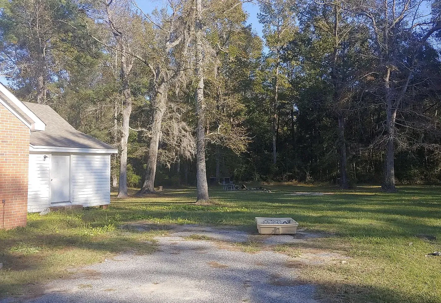 3 bed, 1.5 bath, 1600 sqft, $1,700 — Photo 4