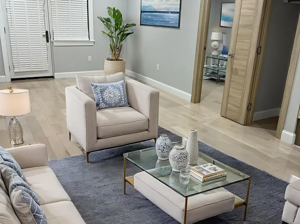 31-12 38th Avenue image 3 of 16