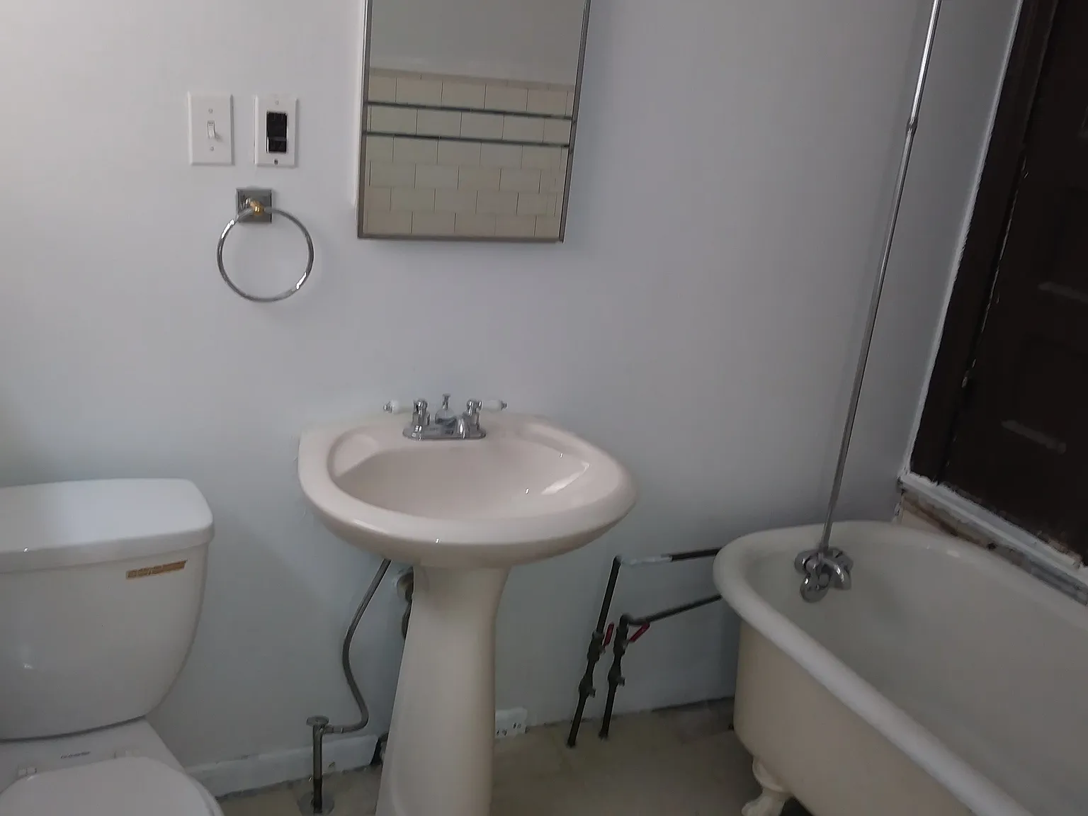 1 bed, 450 sqft, $1,000 — Photo 3