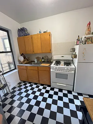 Rented by Douglas Elliman | media 7